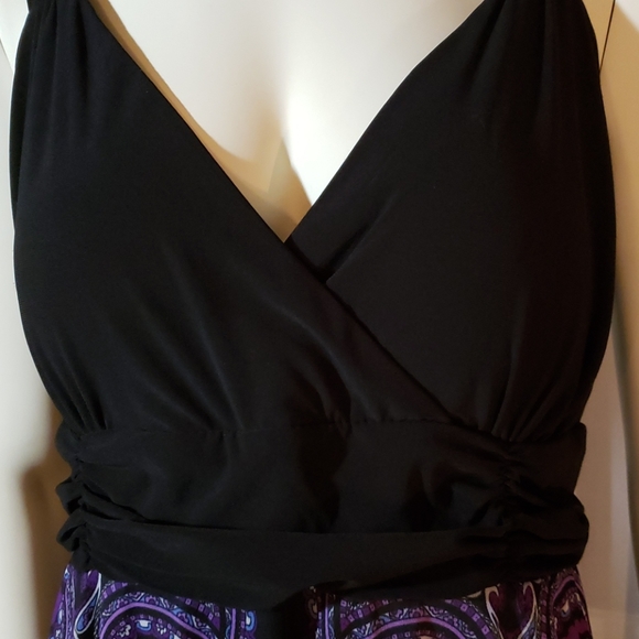 GORGEOUS DRESS - Picture 4 of 10